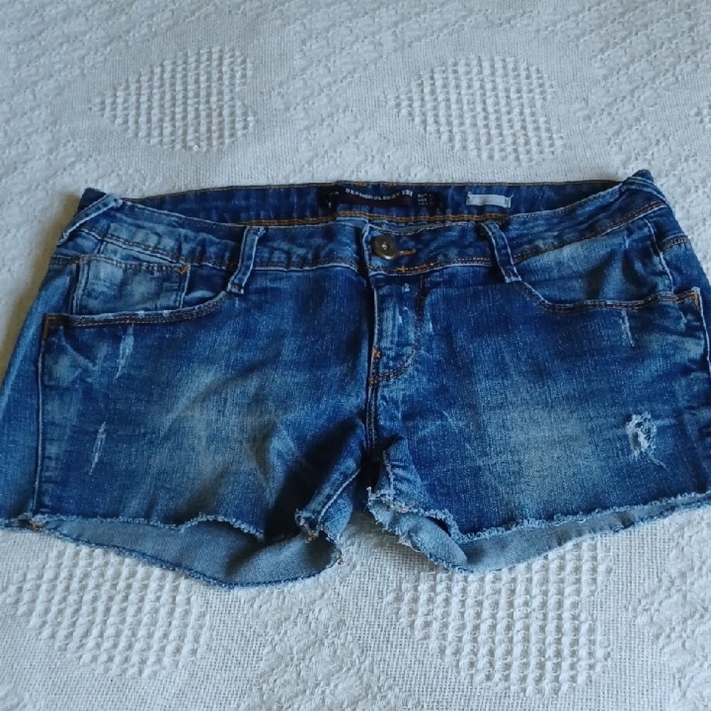 Zara Distressed Jean Shorts Size 10